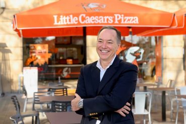 Andrés de Robina little caesars