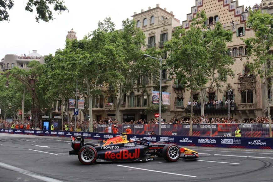 Els bòlids de la Fórmula 1 han envaït Passeig de Gràcia.  