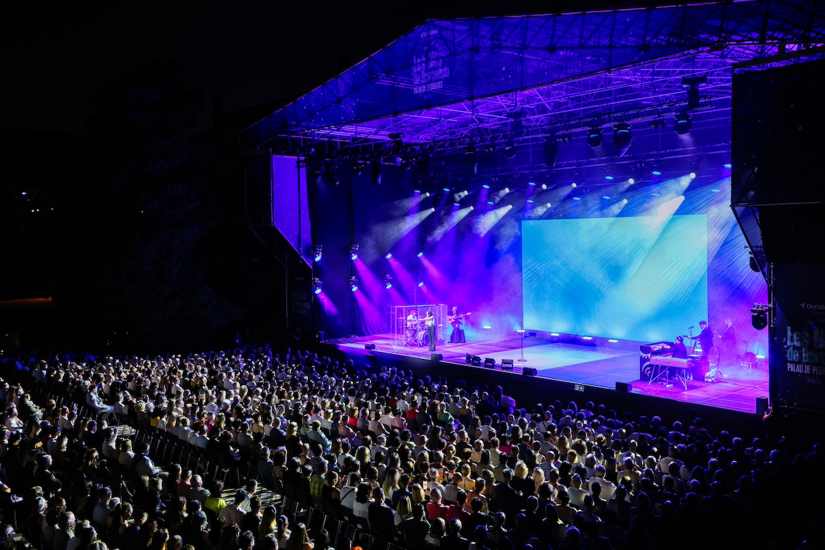 Luz Casal en concierto en Barcelona. 