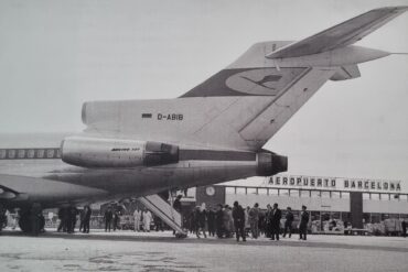 Un avión de Lufthansa el Aeropuerto de Barcelona-El Prat.