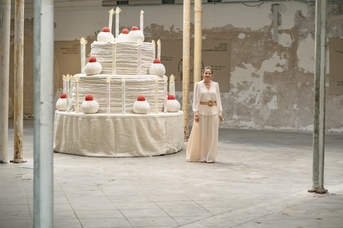 La diseñadora Lorena Canals celebra 25 años de su marca.