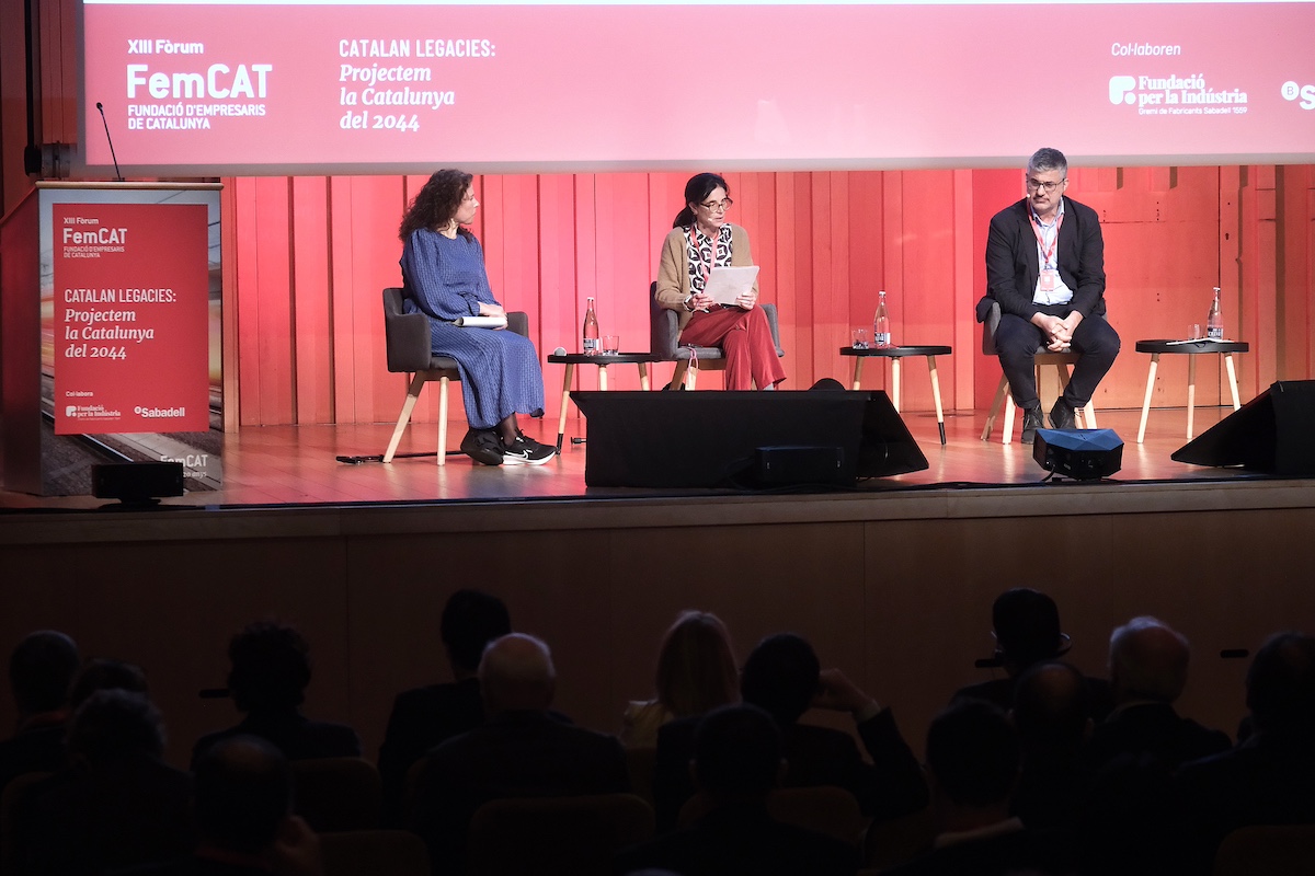 Mesa redonda sobre cohesión social en la jornada de FemCat en Barcelona. 