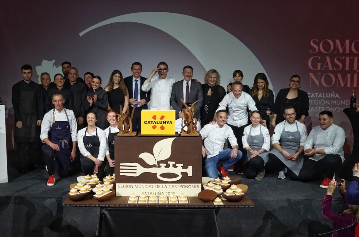 El còctel gastronòmic a la Real Fábrica de Tapices, en el marc de la fira Fitur, va donar el tret de sortida a la distinció com a Regió Mundial de la Gastronomia.