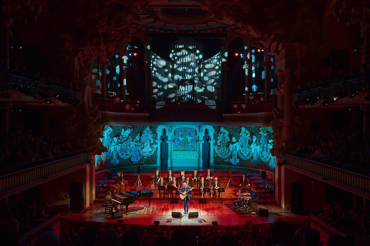 Concierto de Roger Mas en el Palau de la Música y la Cobla de Sant Jordi. 